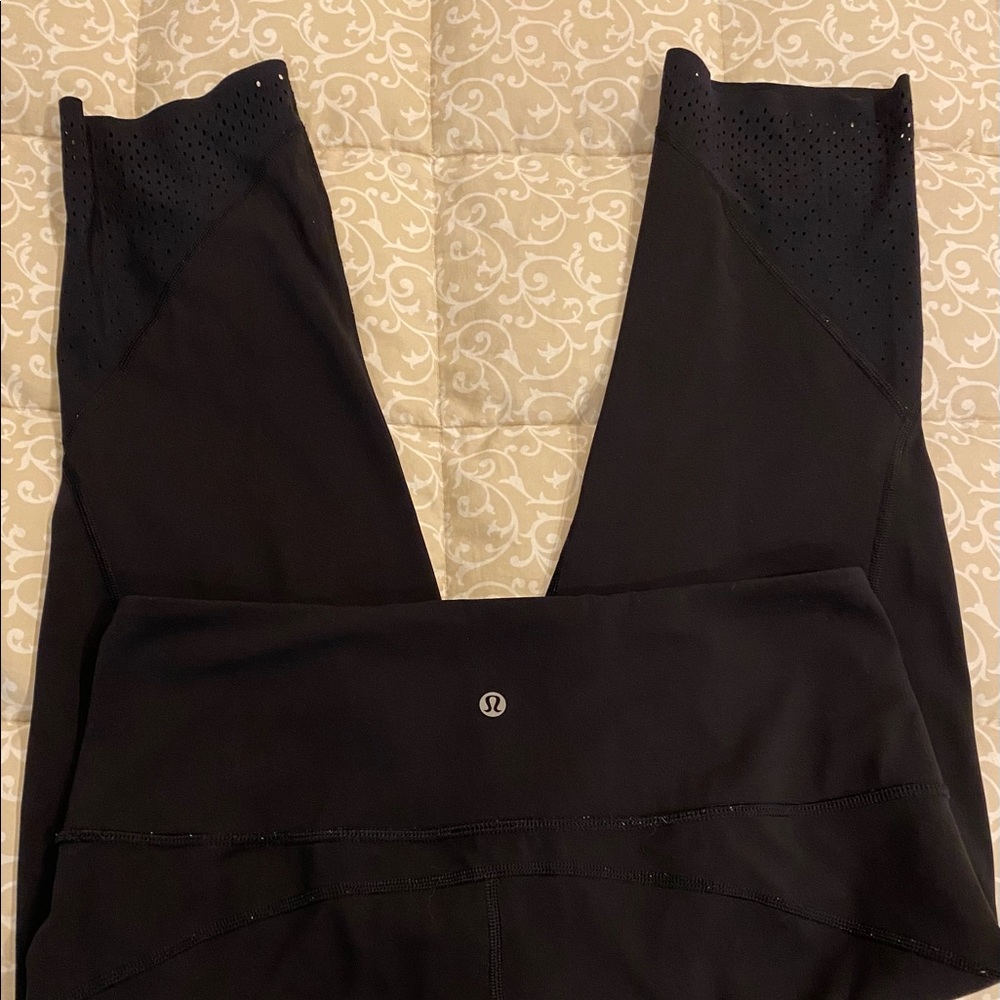 Lululemon Black Anew Crop Perforated Leggings - 12